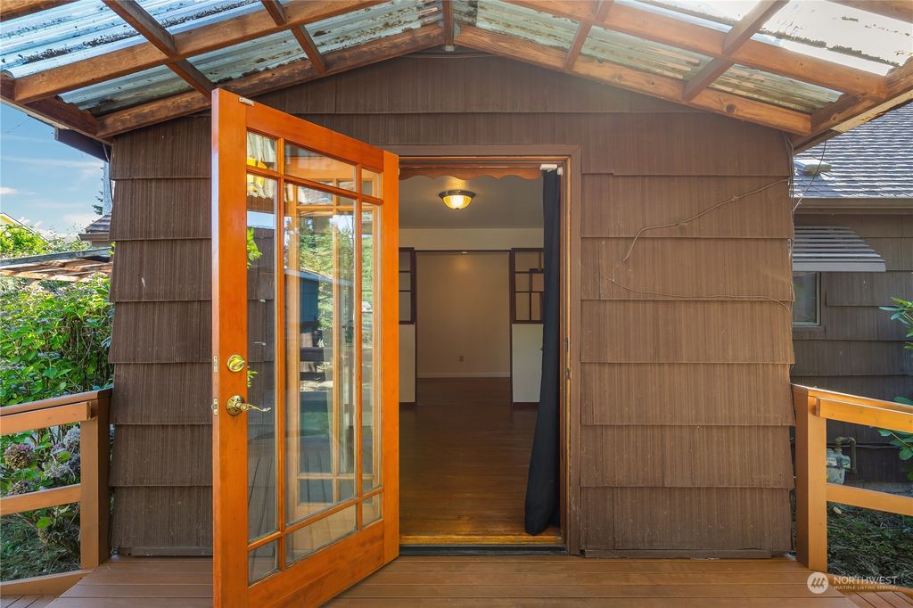 Photo of 10803 2nd Avenue SW, Seattle, WA 98146 (MLS # 2298466)