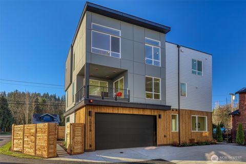 Photo of 10618 E Riverside Dr Dr, Bothell, WA 98011 (MLS # 2518919)