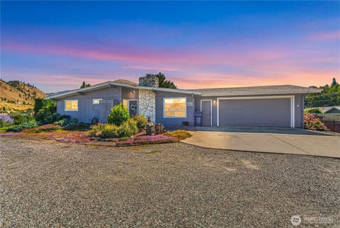 Photo of 221 Olive Street, Cashmere, WA 98815 (MLS # 2550792)