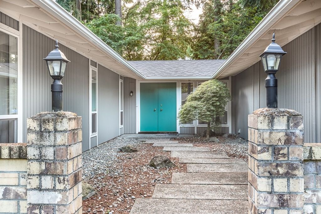 Photo of 10411 164th Avenue NE, Redmond, WA 98052 (MLS # 2144069)