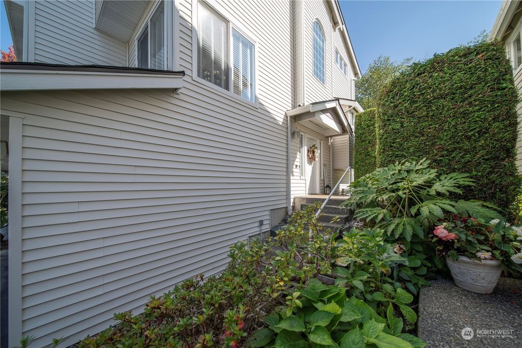 Photo of 5500 Harbour Pointe Blvd Blvd #N104, Mukilteo, WA 98275 (MLS # 2165255)