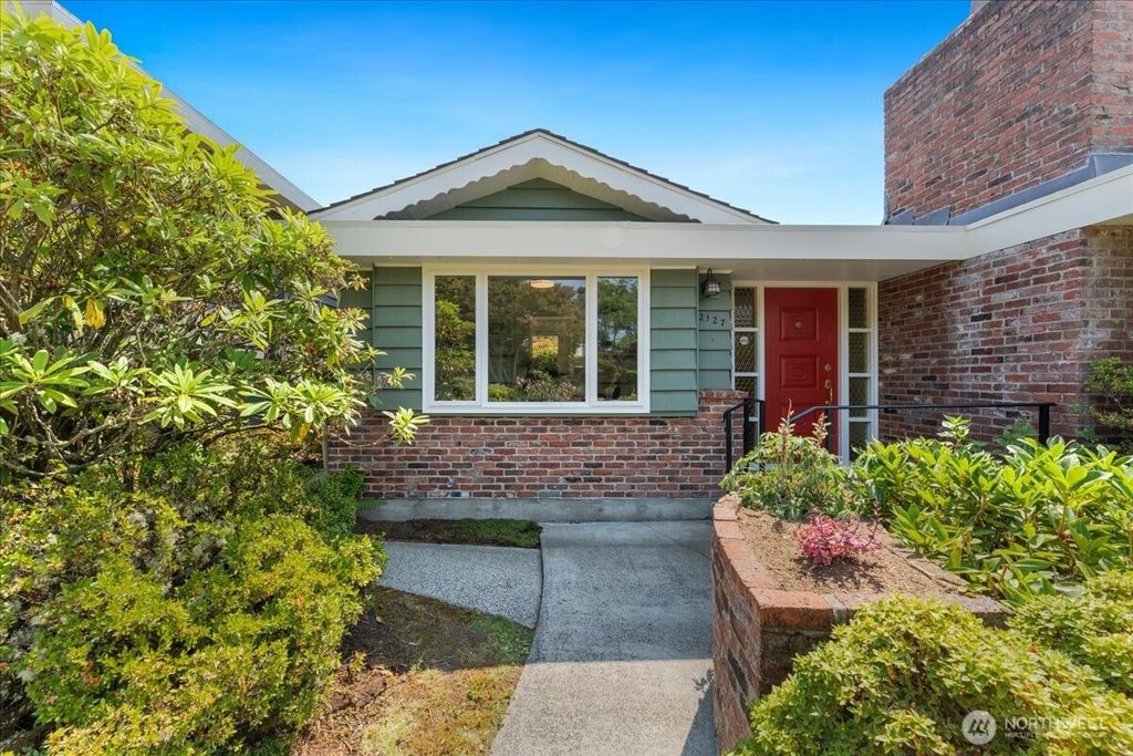 Photo of 2127 NW 99th Street, Seattle, WA 98117 (MLS # 2559536)