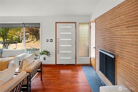 Photo of 263 N 171st Street, Shoreline, WA 98133 (MLS # 2575308)