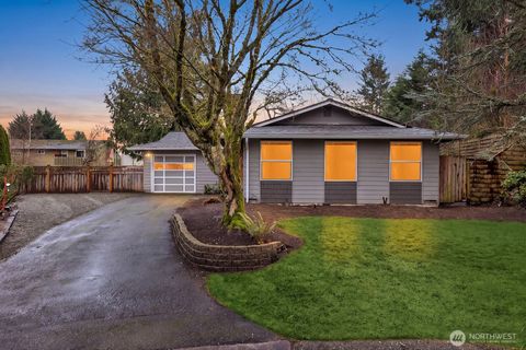 Photo of 7843 NE 146th Street, Kenmore, WA 98028 (MLS # 2533416)