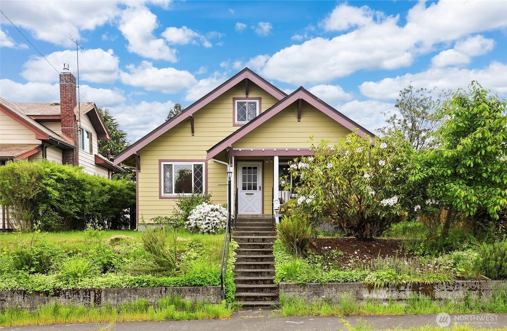 Photo of 514 S 60th Street, Tacoma, WA 98408 (MLS # 2530043)