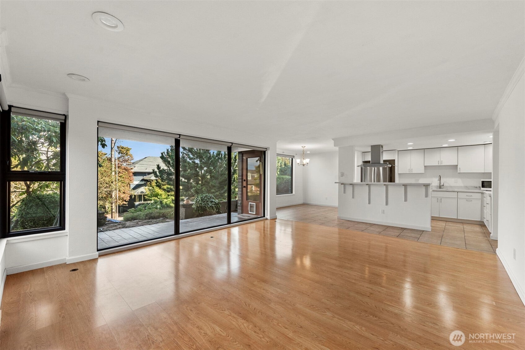 1605 5th Avenue N 102
