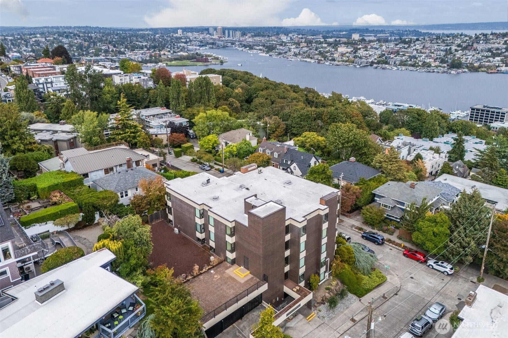 1605 5th Avenue N 102