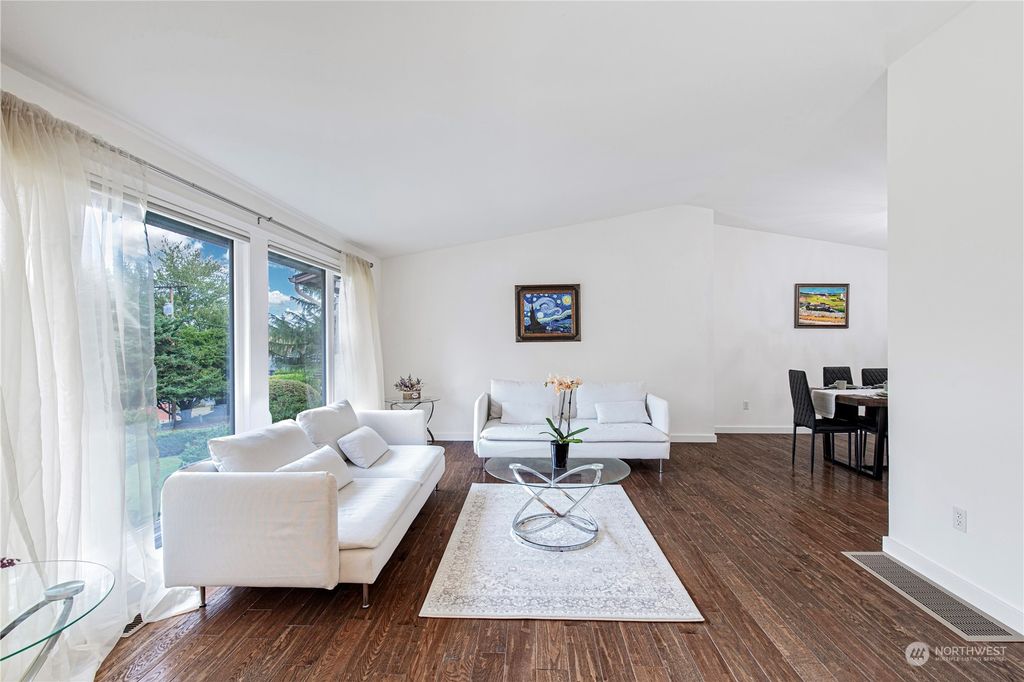 Photo of 8845 SE 36th Street, Mercer Island, WA 98040 (MLS # 1991770)