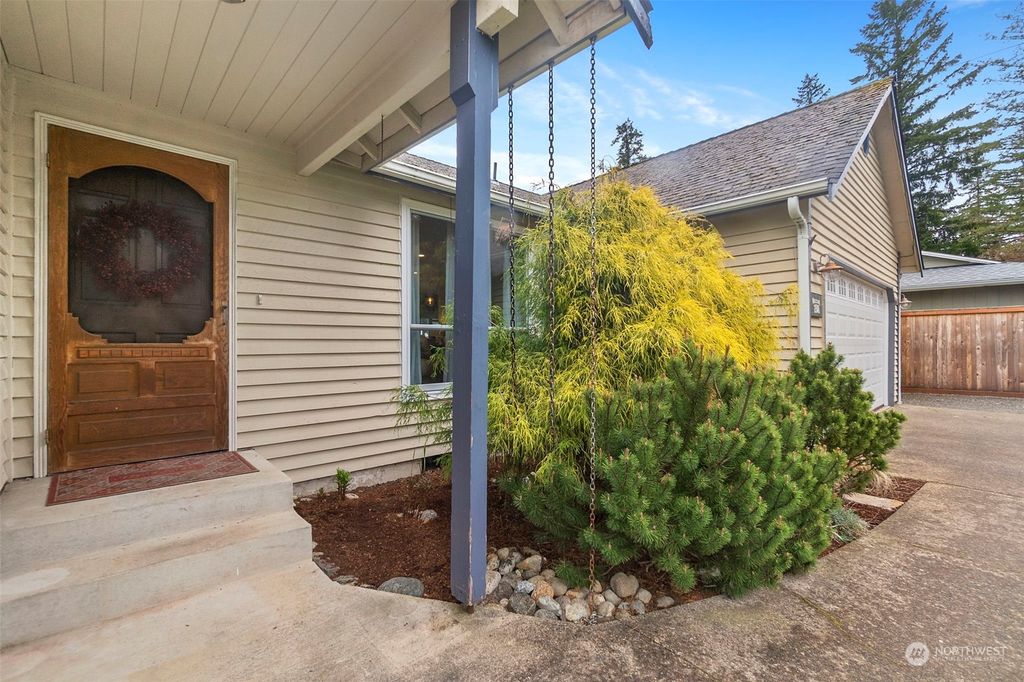 Photo of 21848 SE 265th Way, Maple Valley, WA 98038 (MLS # 2059409)