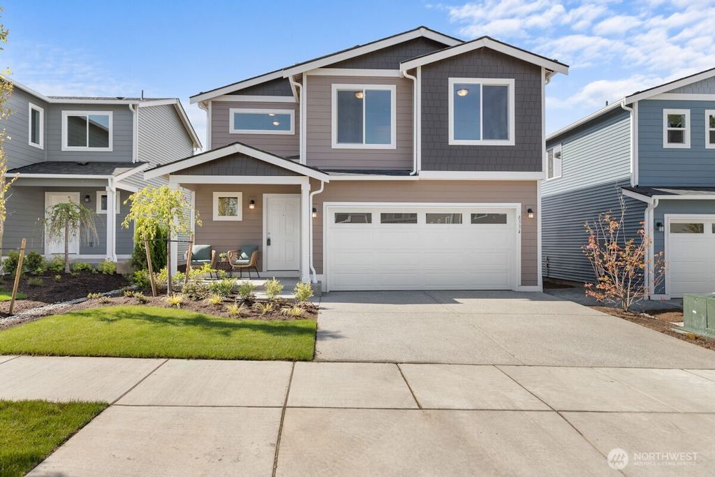Photo of 8334 32nd Place NE, Marysville, WA 98270 (MLS # 2402094)