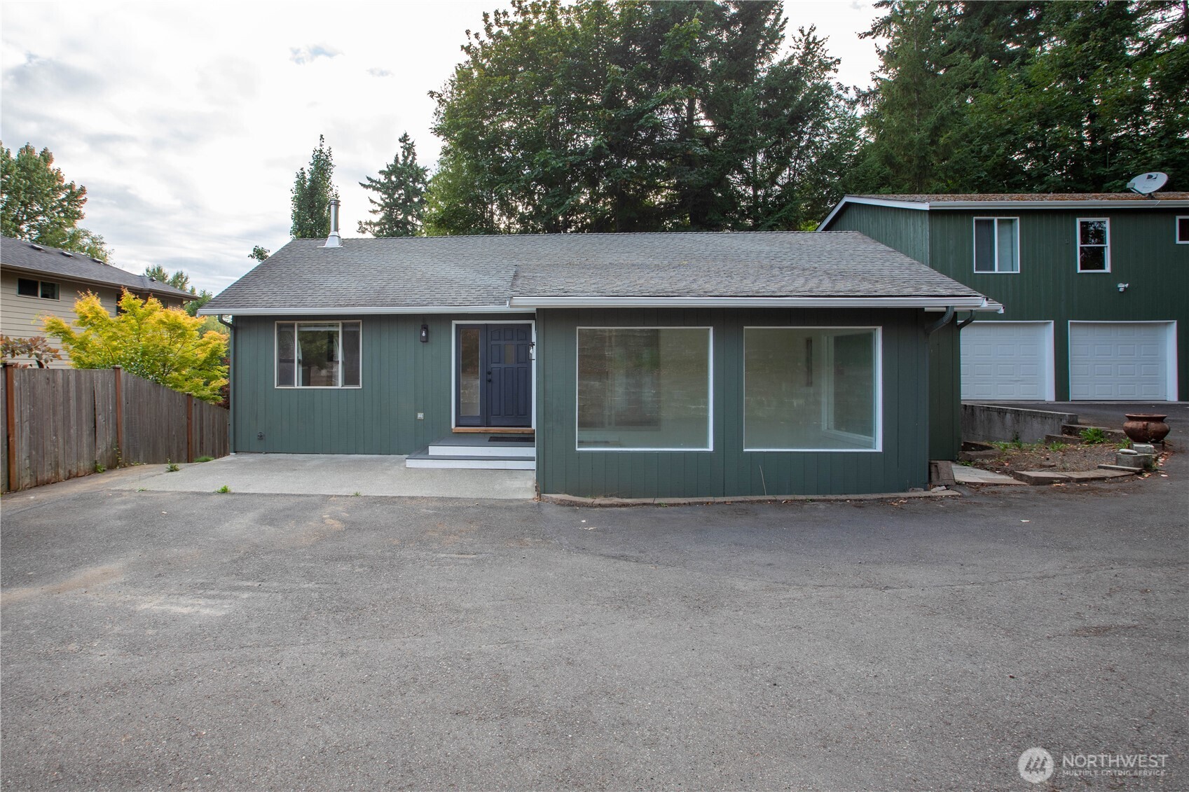 5502 NE 10th Street