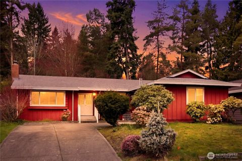 Photo of 14335 109th Avenue NE, Kirkland, WA 98034 (MLS # 2499944)