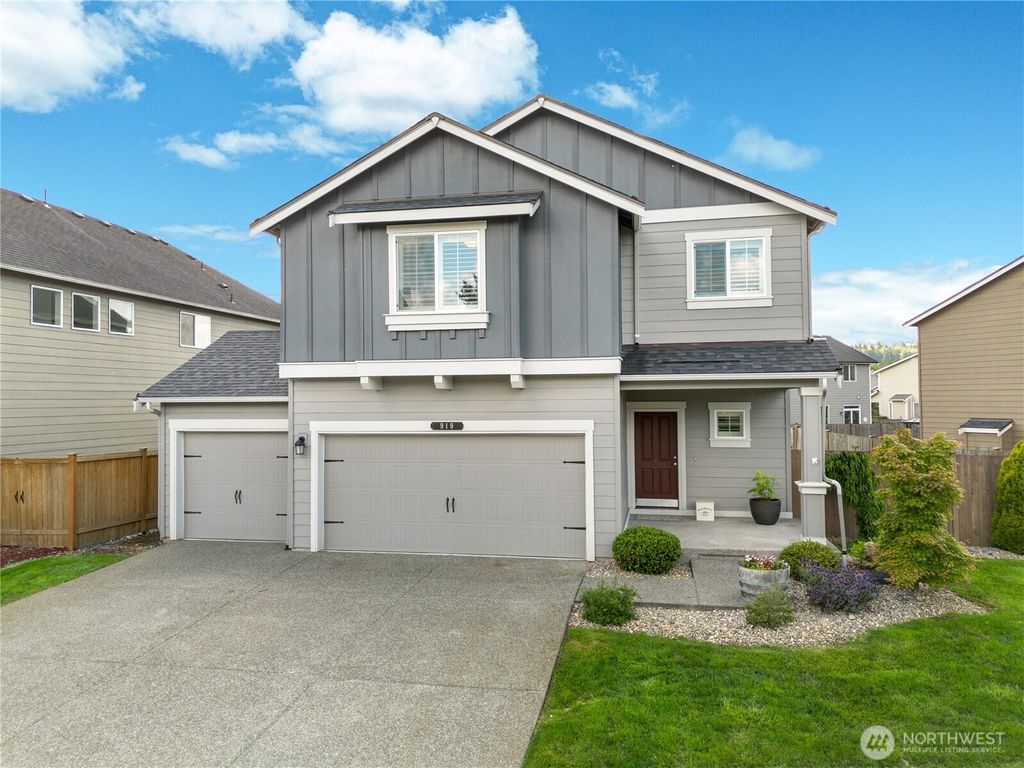 Photo of 919 Sigafoos Avenue NW, Orting, WA 98360 (MLS # 2520119)