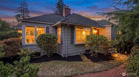Photo of 7419 48th Avenue NE, Seattle, WA 98115 (MLS # 2589654)