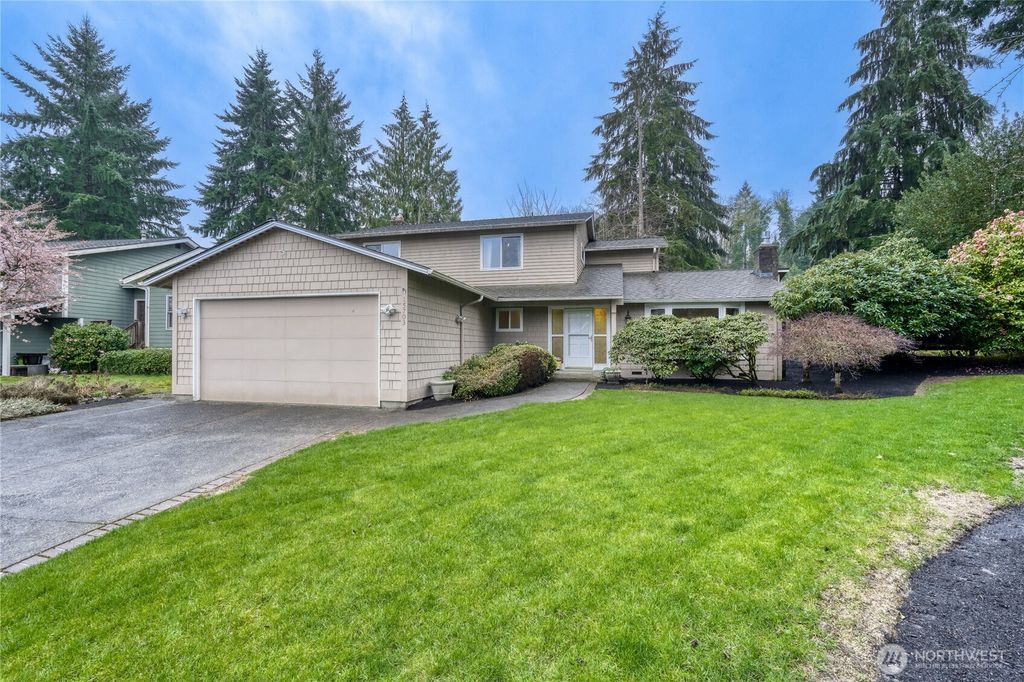 Photo of 15703 SE 45th Court, Bellevue, WA 98006 (MLS # 2496406)