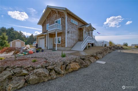 Photo of 1220 146th Place, Long Beach, WA 98631 (MLS # 2168334)