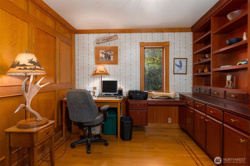 listing image 9360525957535985666