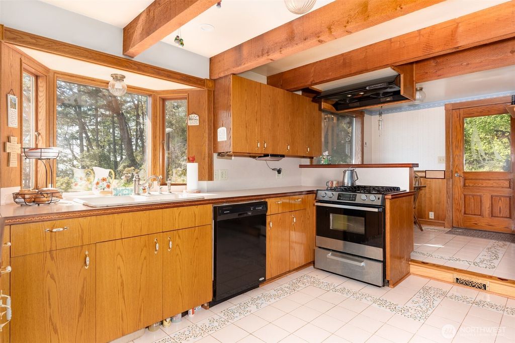 listing image 9362952096064105706