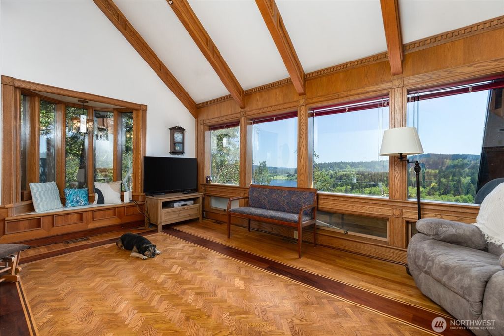 listing image 9365434263749506111