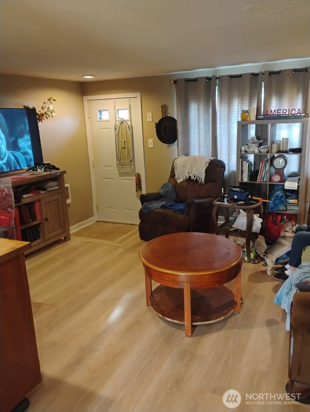 Photo of 711 Polk Street, Aberdeen, WA 98520 (MLS # 2465520)