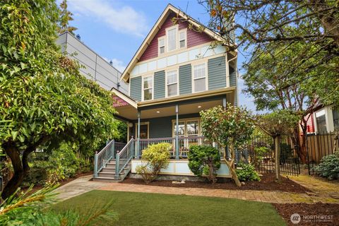 Photo of 2446 Queen Anne Avenue N, Seattle, WA 98109 (MLS # 2454614)