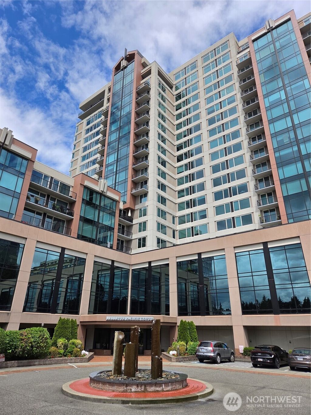 Photo of 177 107th Avenue NE #2207, Bellevue, WA 98004 (MLS # 2530605)