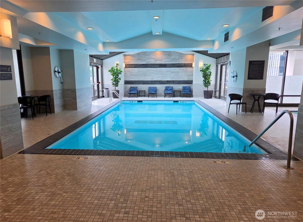 Photo of 177 107th Avenue NE #2207, Bellevue, WA 98004 (MLS # 2530605)