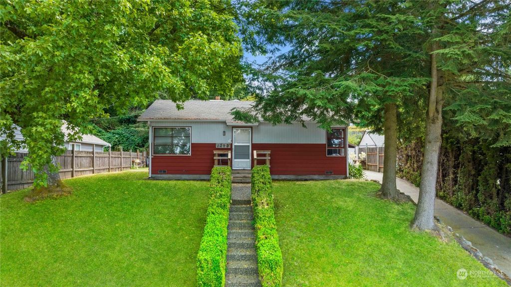 Photo of 7213 S 126th Street, Seattle, WA 98178 (MLS # 2006133)