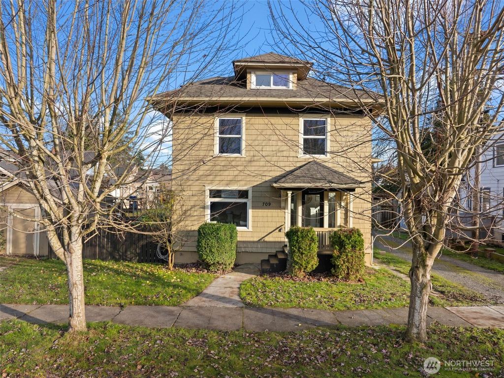 Photo of 709 S Cedar Street, Tacoma, WA 98405 (MLS # 2511451)