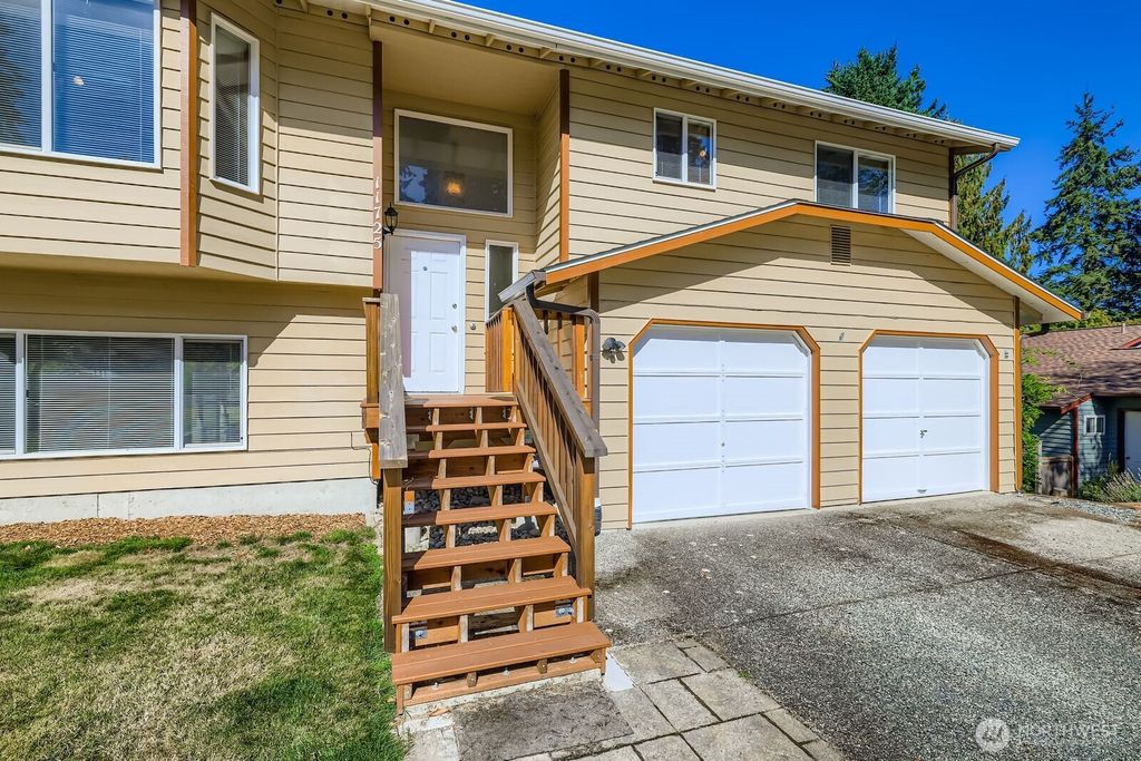Photo of 11725 36th Avenue SE, Everett, WA 98208 (MLS # 2435801)