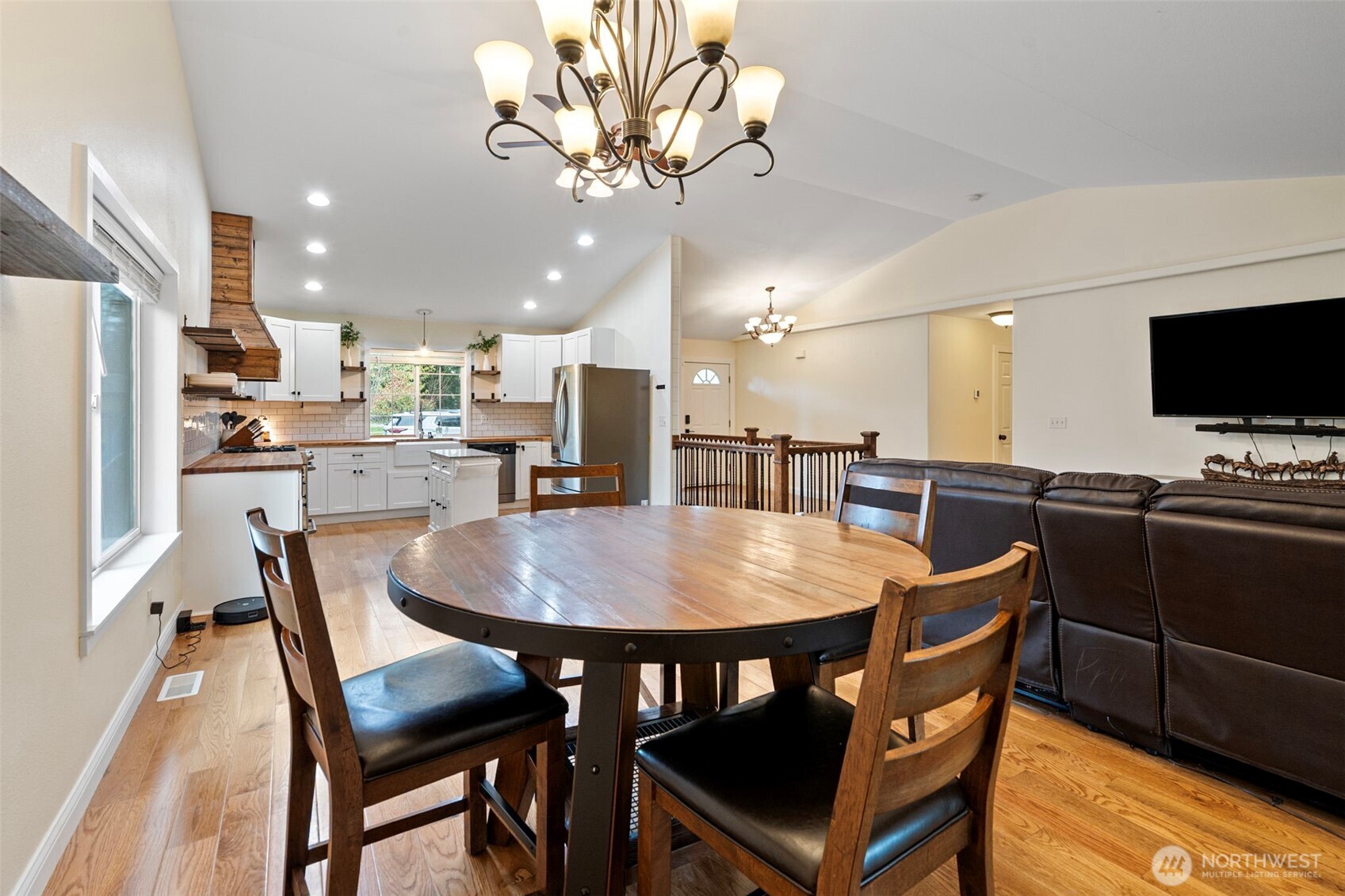 17511 Scenic Shores Court SE