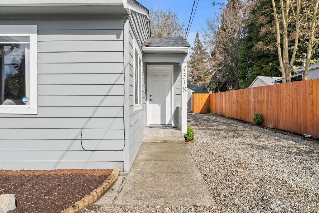 Photo of 4318 14th Avenue SE, Lacey, WA 98503 (MLS # 2493539)