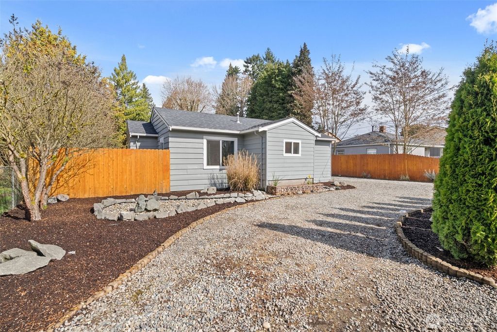 Photo of 4318 14th Avenue SE, Lacey, WA 98503 (MLS # 2493539)