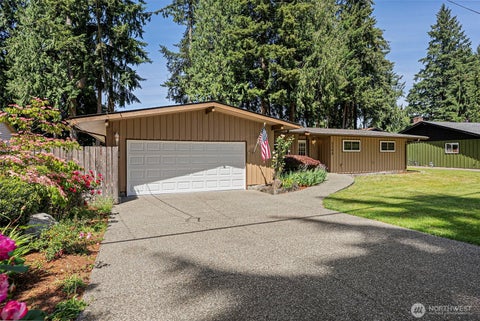 Photo of 5208 Brentwood Drive SE, Lacey, WA 98503 (MLS # 2533511)