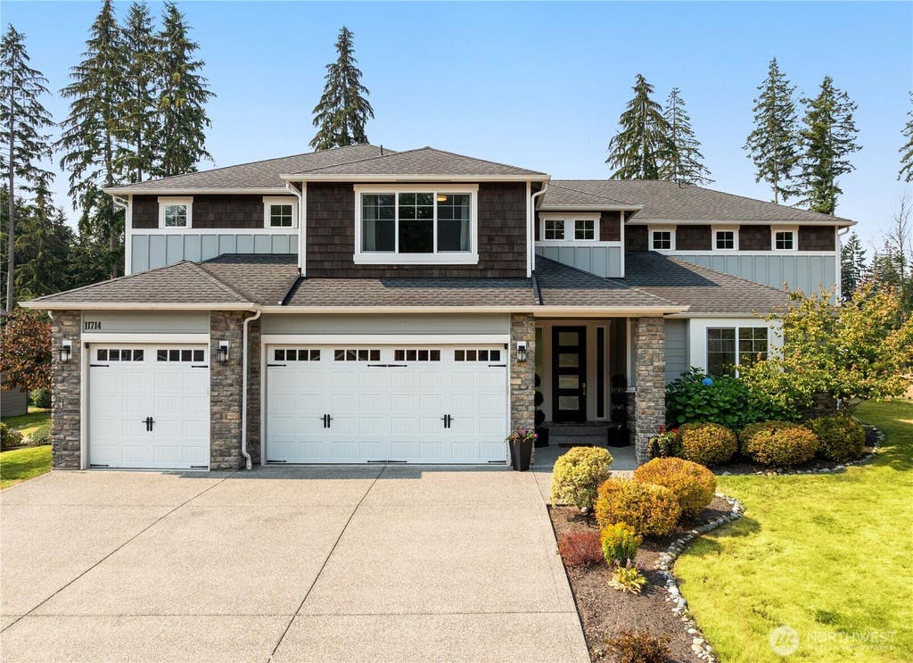 Photo of 11714 137th Drive NE, Lake Stevens, WA 98258 (MLS # 2574765)