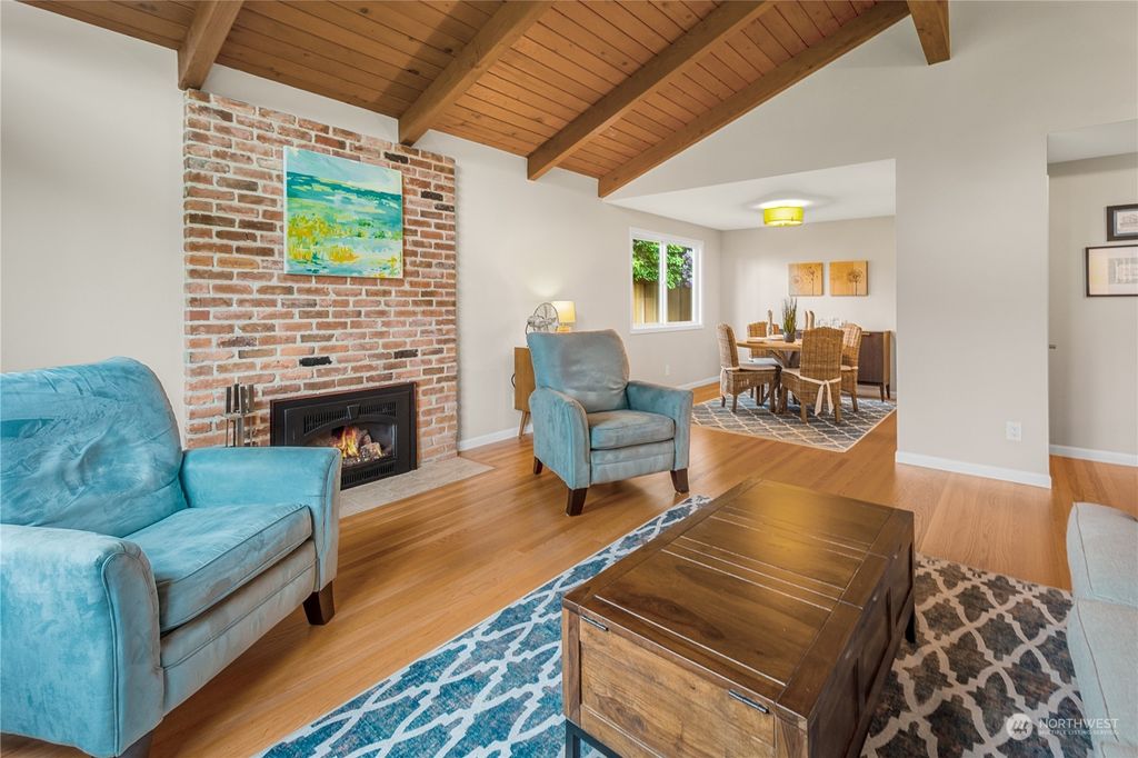 Photo of 13921 120th Avenue NE, Kirkland, WA 98034 (MLS # 2125221)