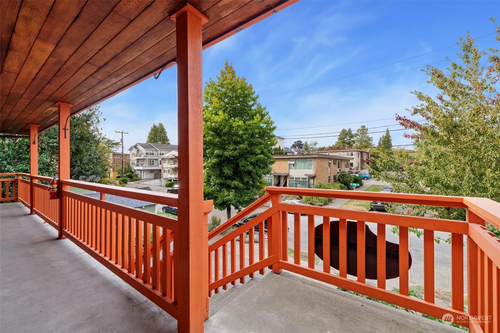 Photo of 461 N 45th Street #6, Seattle, WA 98103 (MLS # 2292020)