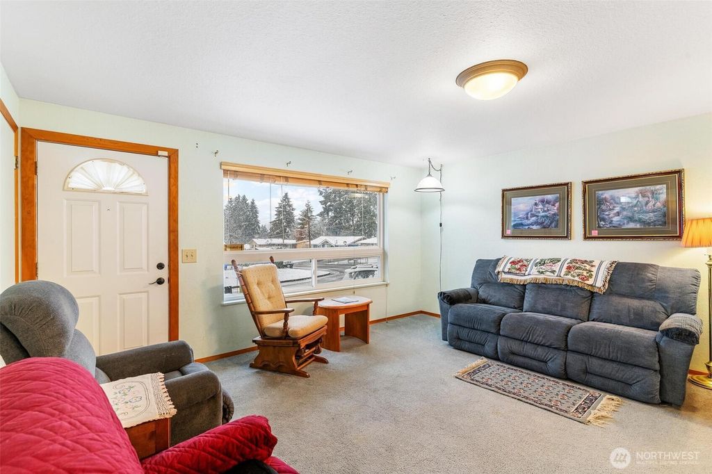 Photo of 22804 105th Place SE, Kent, WA 98031 (MLS # 2491182)