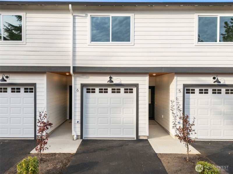 669 W Hendrickson 6