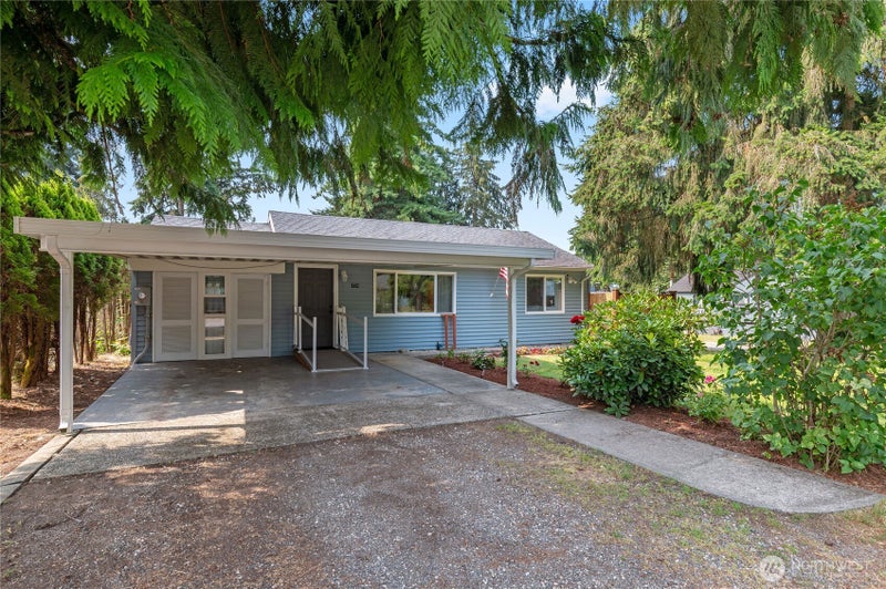 124 Tule Lake Road E