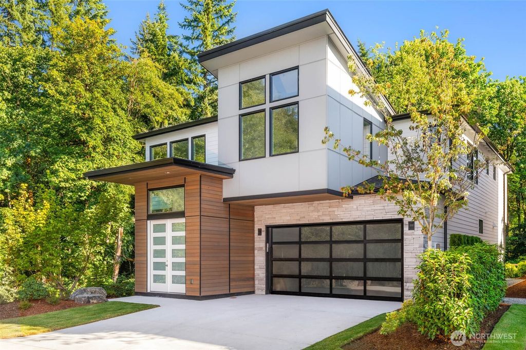 Photo of 21033 SE 80th Street, Issaquah, WA 98027 (MLS # 2429236)
