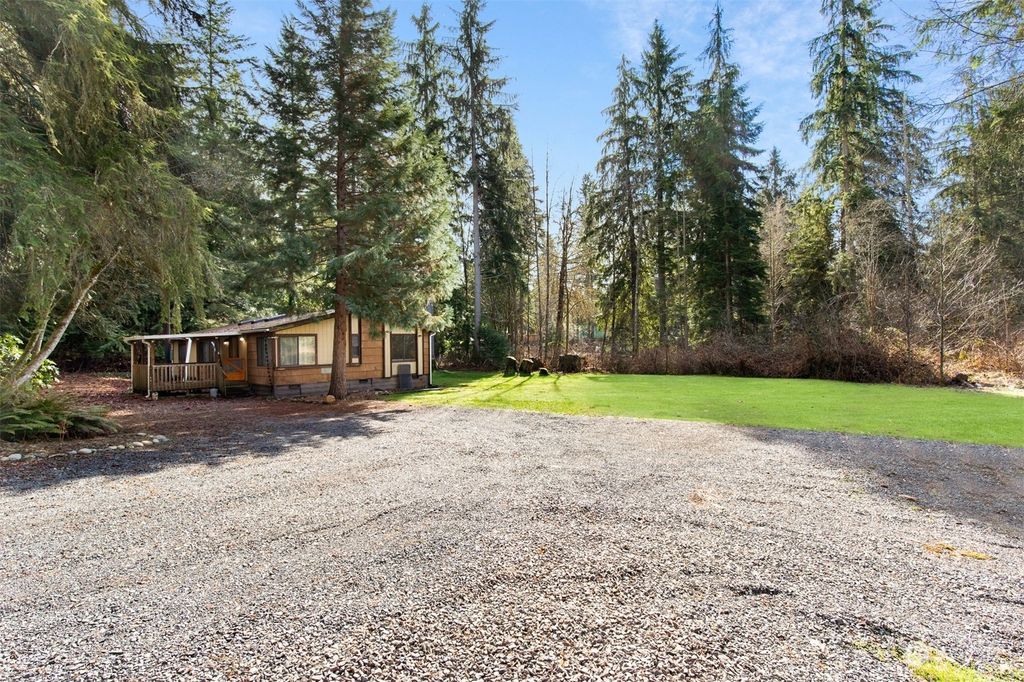 Photo of 19224 24th Place SE, Snohomish, WA 98290 (MLS # 2042858)