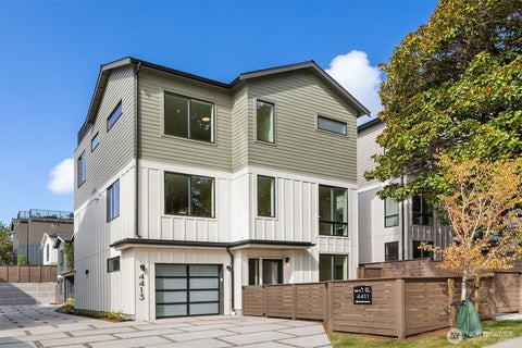 Photo of 4413 2nd Avenue NE, Seattle, WA 98105 (MLS # 2582981)