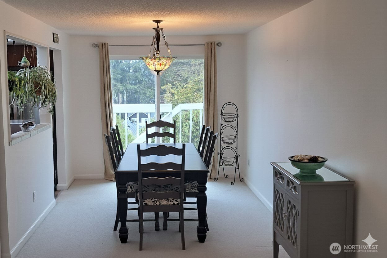 7655 Forest Ridge Drive NE