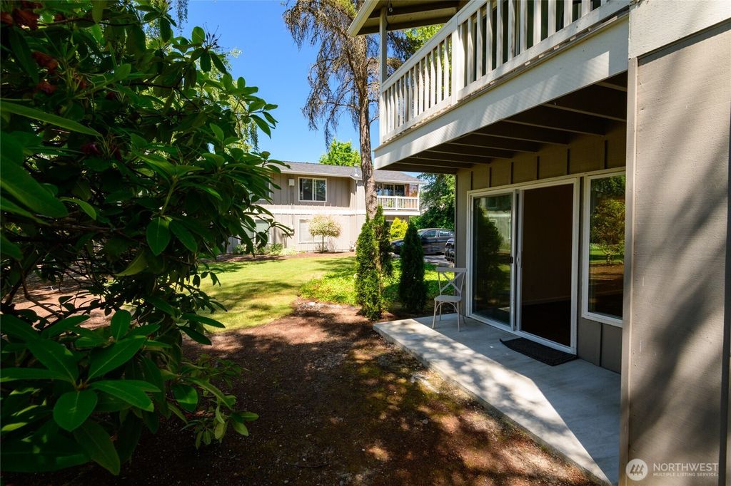 Photo of 5029 84th Street SW #301, Mukilteo, WA 98275 (MLS # 2391645)