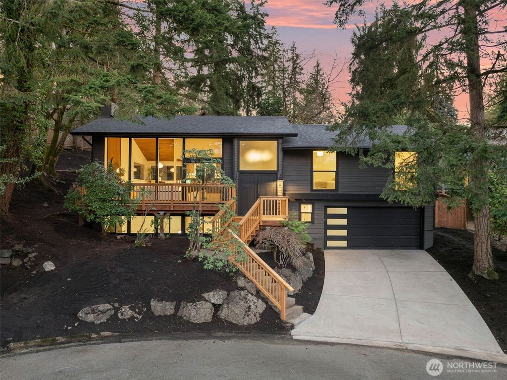 Photo of 3207 176th Court NE, Redmond, WA 98052 (MLS # 2471190)