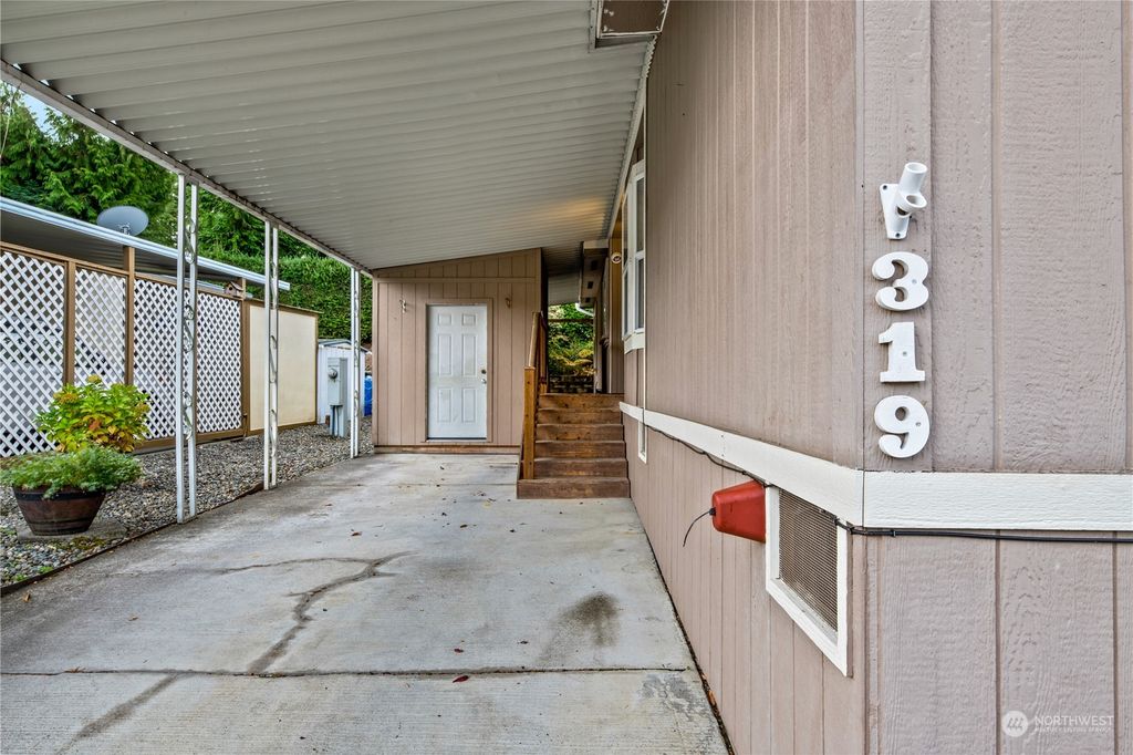 Photo of 23825 15th Avenue SE #319, Bothell, WA 98021 (MLS # 2011929)