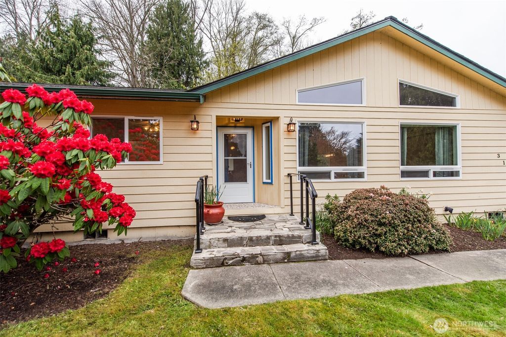 Photo of 315 Dungeness Meadows, Sequim, WA 98382 (MLS # 2504538)