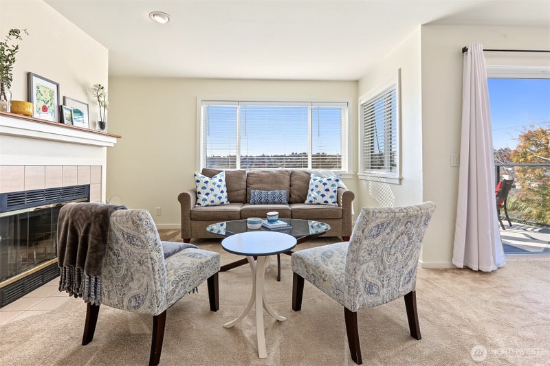 2040 13th Avenue W 11