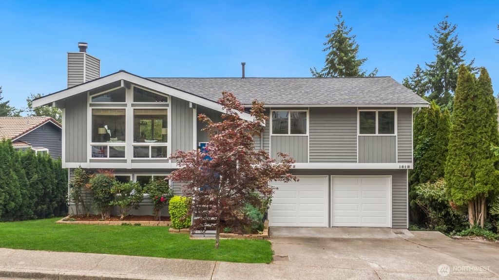Photo of 1812 Ferndale Avenue SE, Renton, WA 98058 (MLS # 2416979)